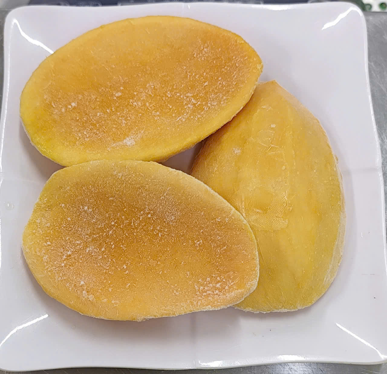 IQF FROZEN MANGO